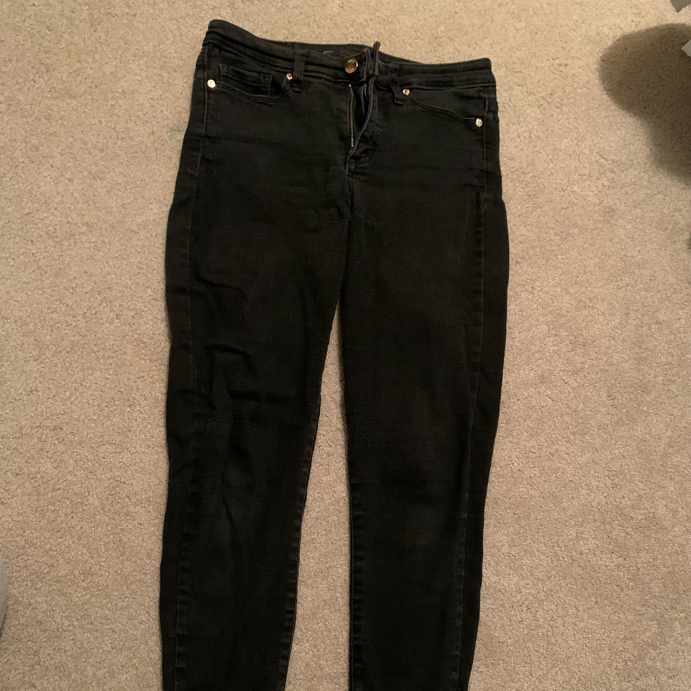 Faded black jeggings.